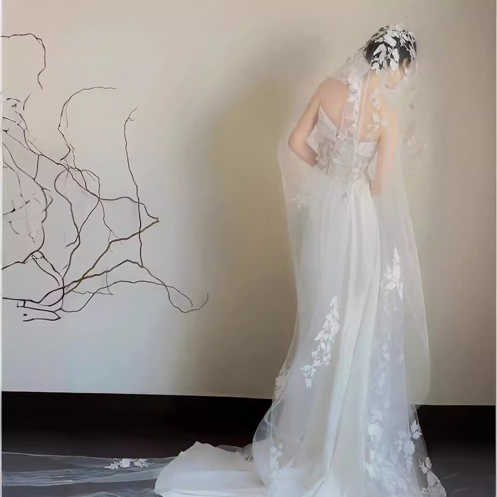 Satin Lace Wedding Veil Tube Top Fishtail Wedding Dress - Image 3