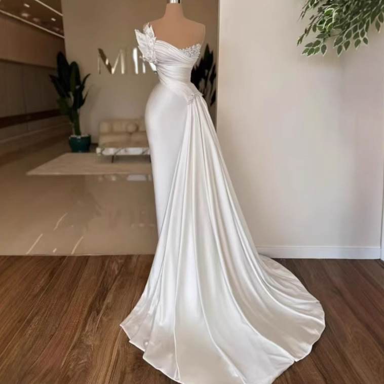 White Graceful Satin Simple Lightweight Wedding Dress Long Dress - Image 5